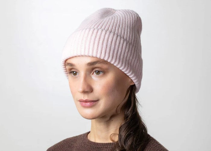 Health Benefits of Woolen Beanies: Keeping Warm and Healthy